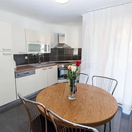 Carmen Apartment